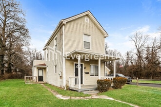 Building Photo - 1800 Bising Ave