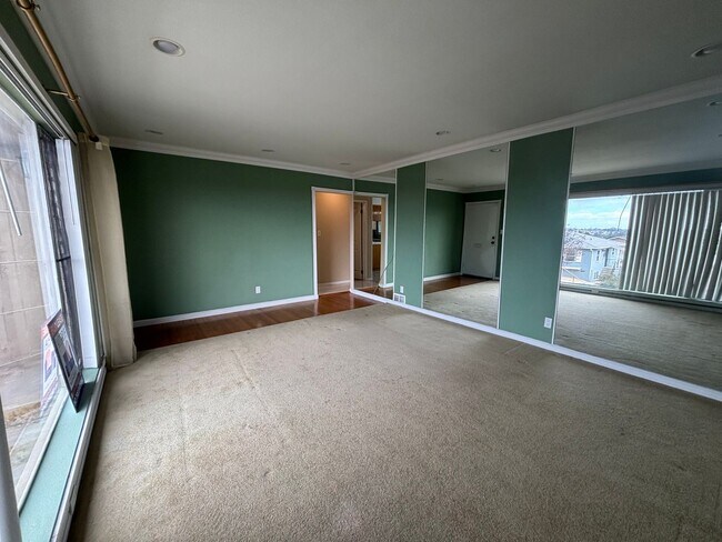 Foto del edificio - 3 Bedroom 1.5 Bathroom home centrally loca...