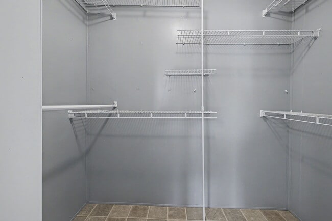 Building Photo - 212 Shipmans Pike