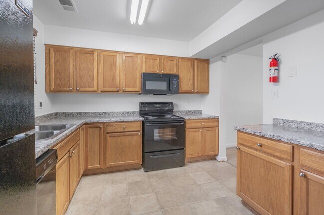 Foto del edificio - Cozy 3 BR/3.5 BA Townhome in Greenbelt!