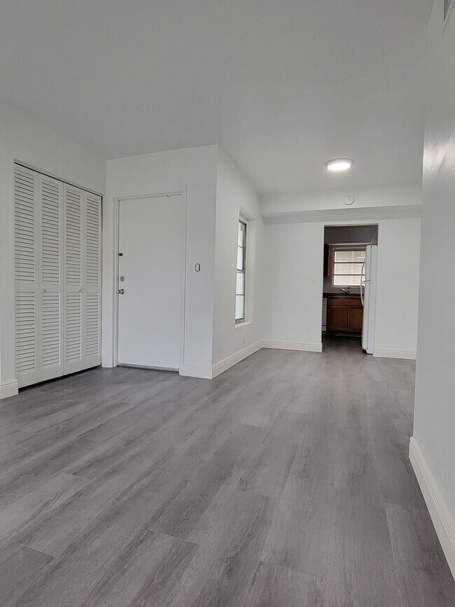 Foto del edificio - 7610 SW 82nd St