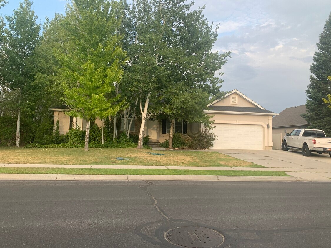 2586 N 1450 E, Lehi, UT 84043 House Rental in Lehi, UT