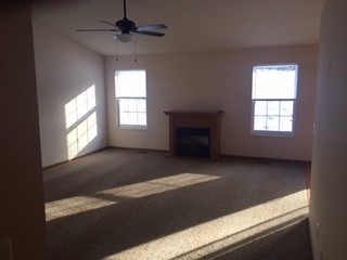 Building Photo - 1136 Carraway Ct
