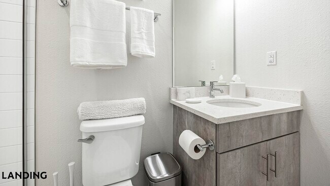 Building Photo - 3022 Zuni St