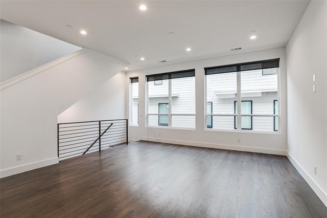 Foto del edificio - 5708 Lindell Ave