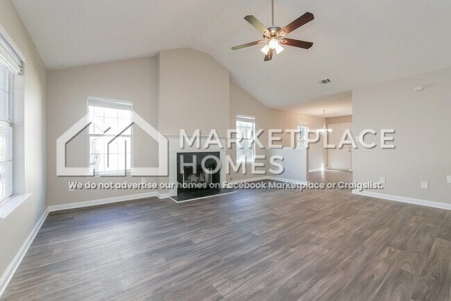 Building Photo - 554 Eagles Crossing Cir