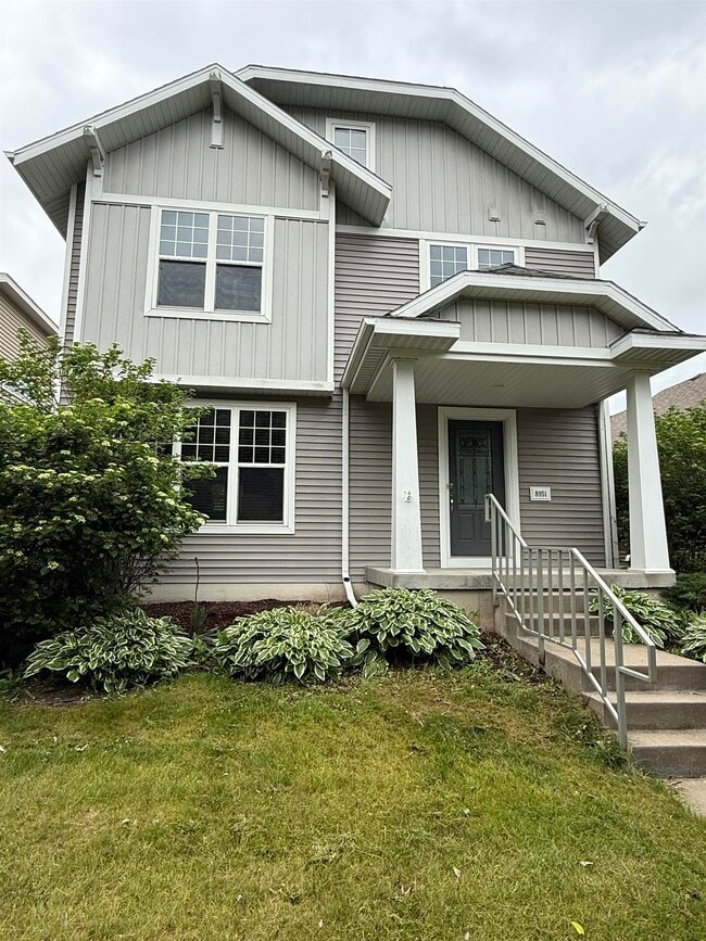 Building Photo - 8951 White Coral Way
