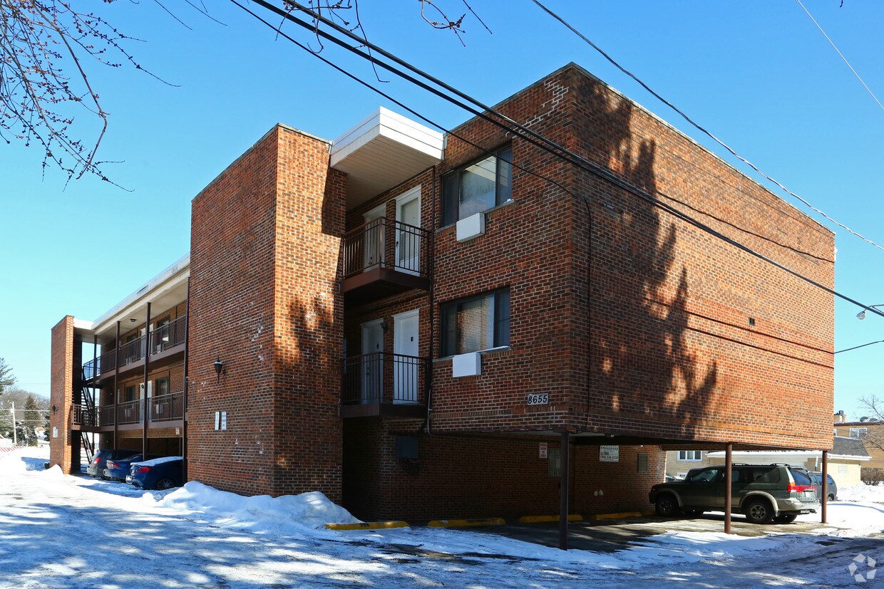 86558665 W Grand Ave, River Grove, IL 60171 Apartments in River