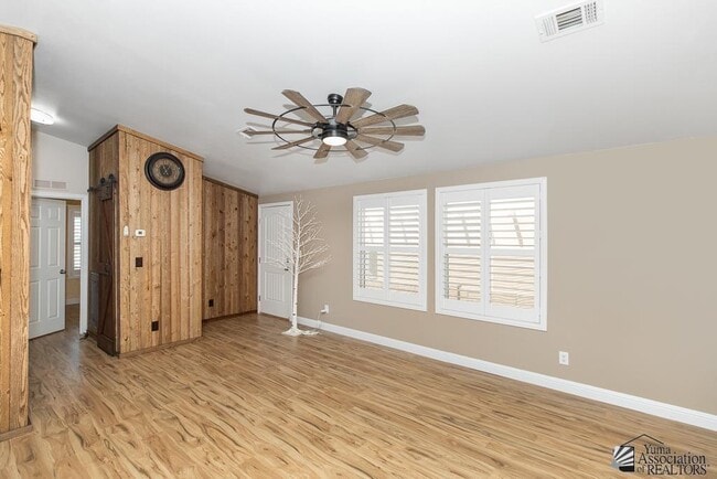 Foto del edificio - 5584 E 34th St