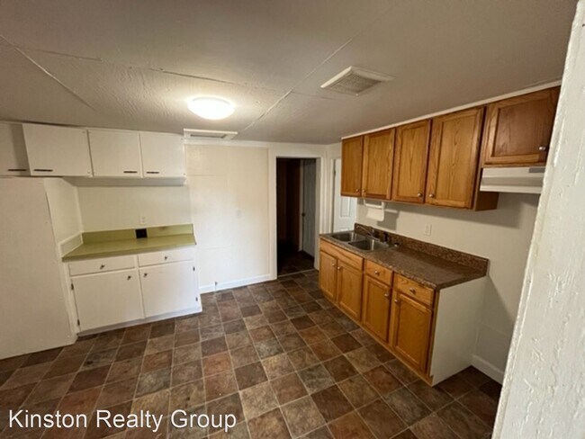 Building Photo - 3 br, 1 bath House - 1132 Jonestown Rd.