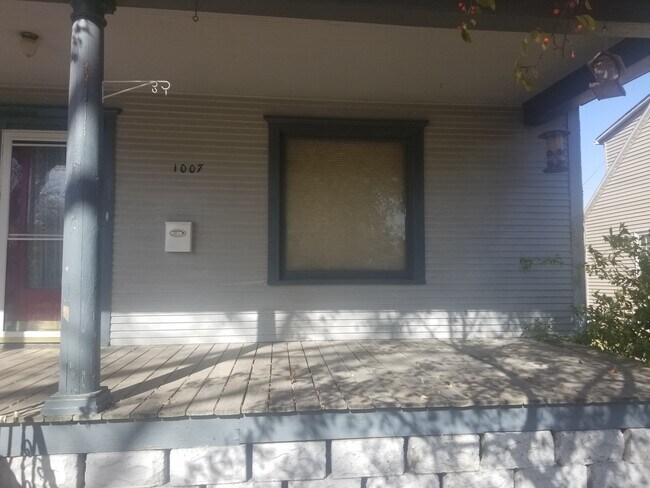 Picture window onto porch - 1007 3rd St