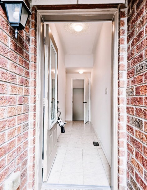 Building Photo - 11 Telegraph St