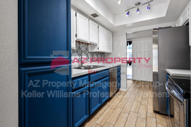 Foto del edificio - 938 E Villa Maria Dr