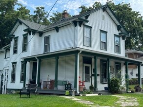Building Photo - 407 Holmes St