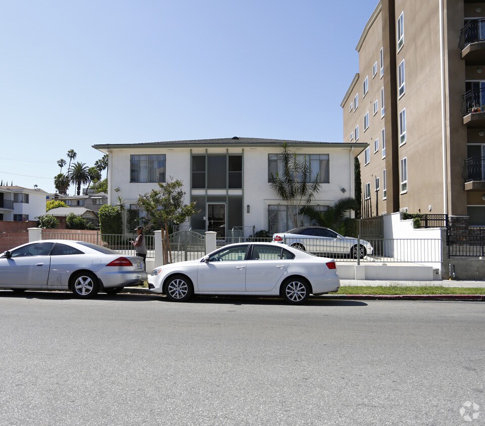 Foto del edificio - 3956 Ingraham St