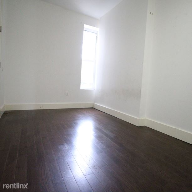 Building Photo - 309 Tompkins Ave
