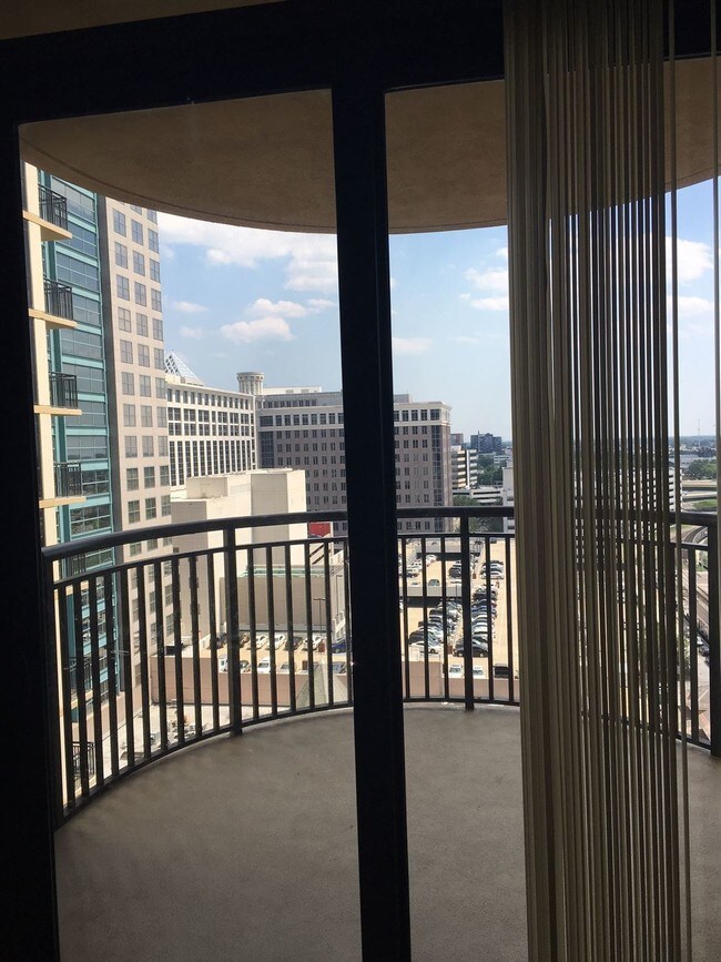 Foto del edificio - 17 W Church St