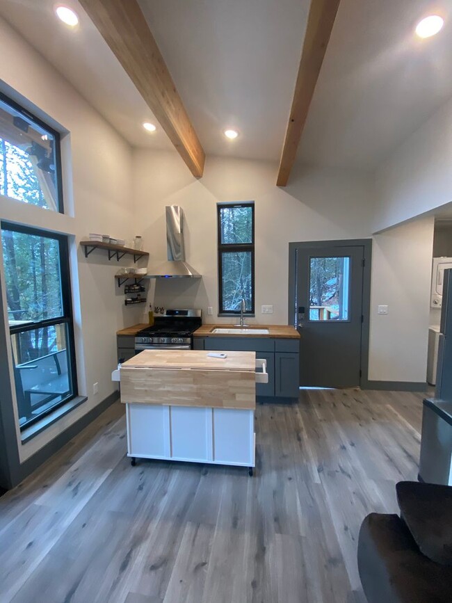 Building Photo - Brand New 1 Bed 1 Bath Home in Leavenworth!