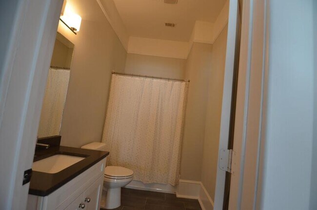 Foto del edificio - 301 W 31st St