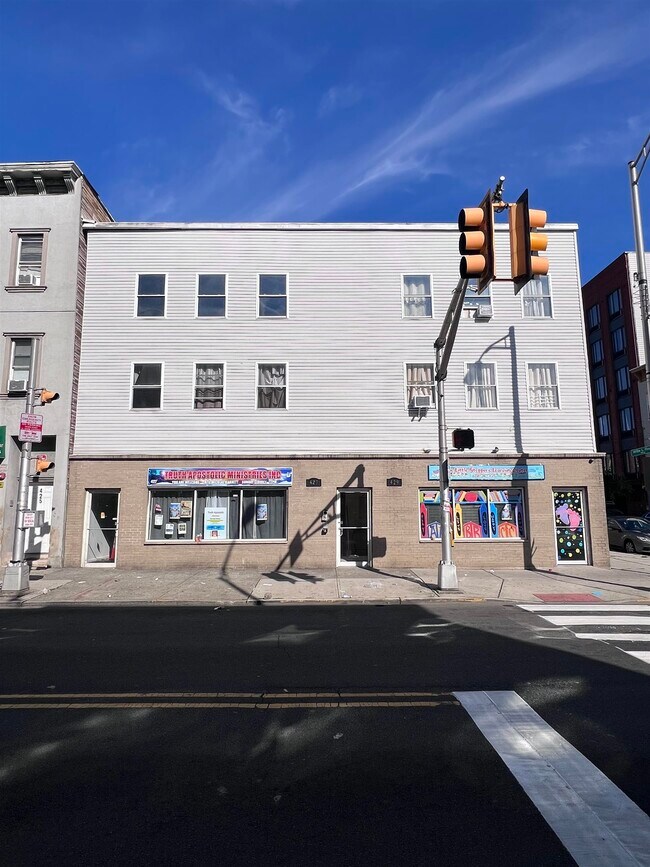Building Photo - 427-429-429 M.L.K. Drive