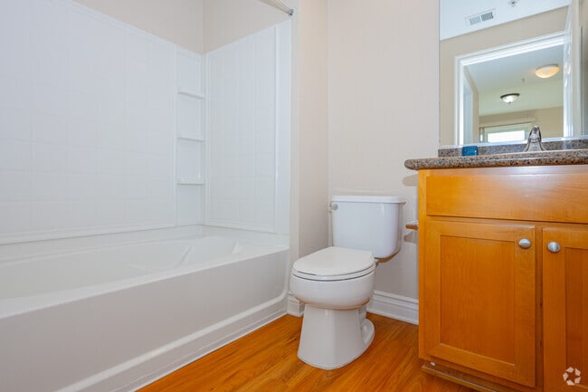 2BR-2BA-1,040SF-Carpet-Primary Bathroom - Six1Five