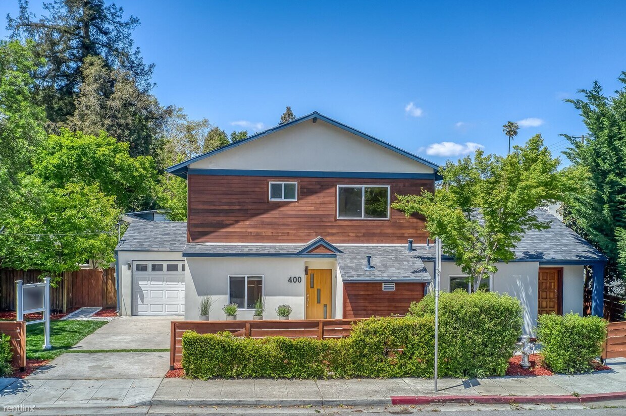 Primary Photo - 4 br, 3 bath House - 400 Chiquita Avenue
