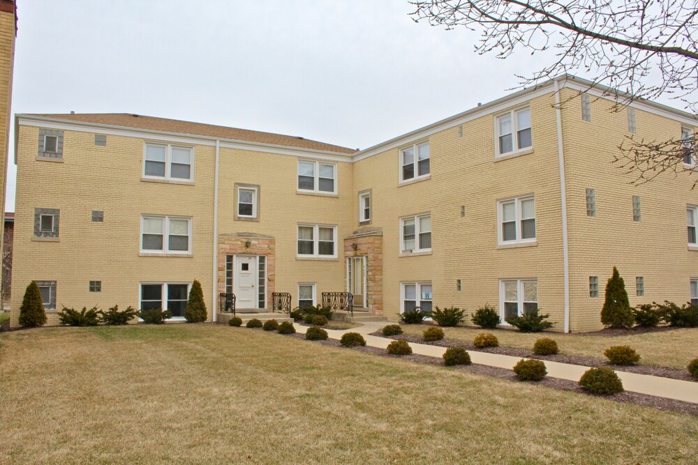 Foto principal - 6633 N Northwest Hwy