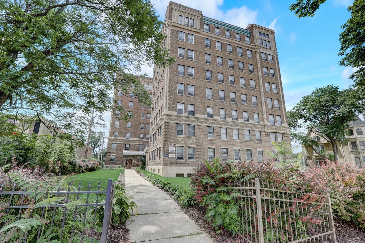 Primary Photo - The Millerand Apartments