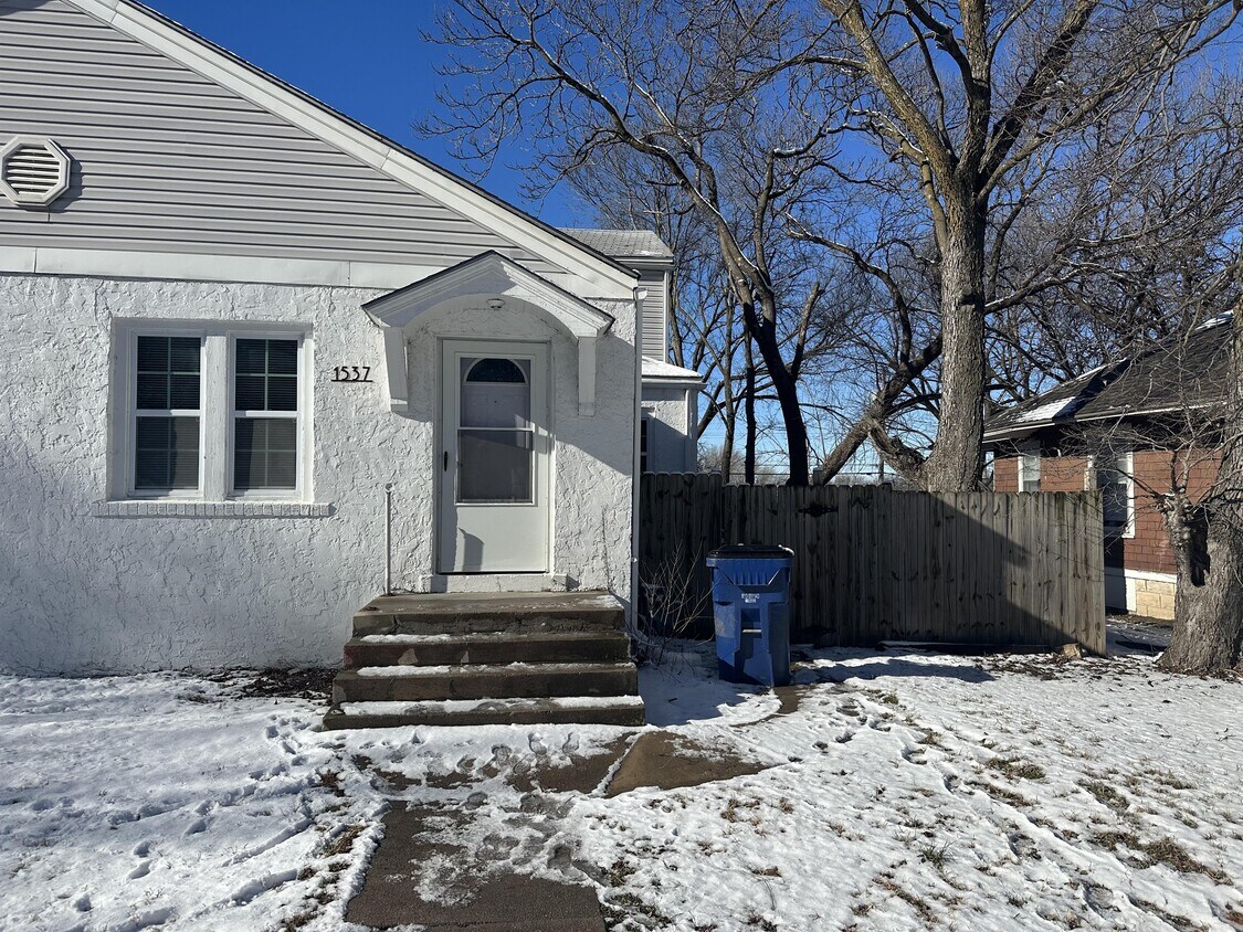 1537 N Holyoke St, Wichita, KS 67208 House Rental in Wichita, KS