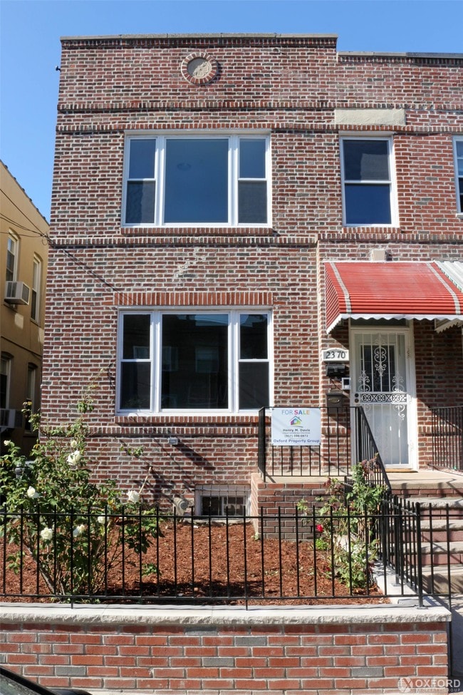 Building Photo - 2370 26th St