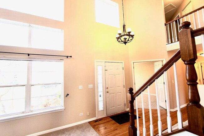 Building Photo - 18376 W Springwood Dr