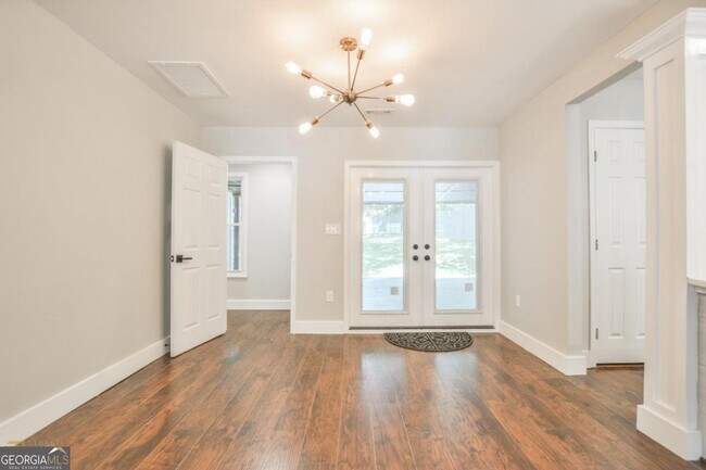 Foto del edificio - 1391 Kennesaw Dr NW