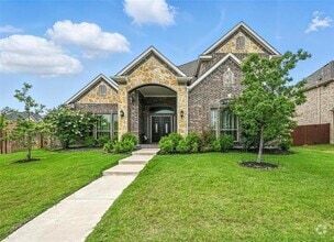 Building Photo - 13923 Hopewell Dr