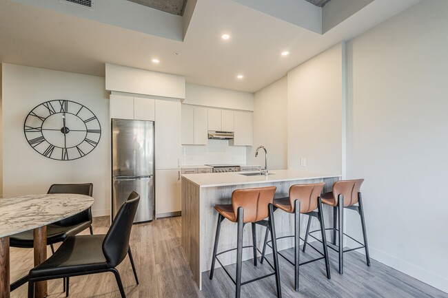 Building Photo - 205 Blvd. Marcel-Laurin