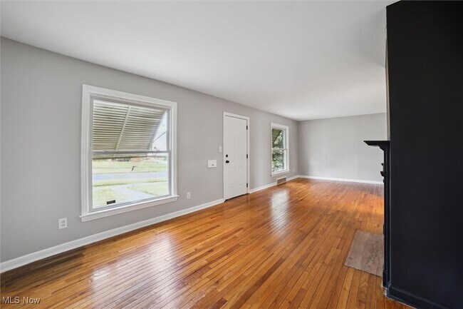 Foto del edificio - 5145 E 114th St