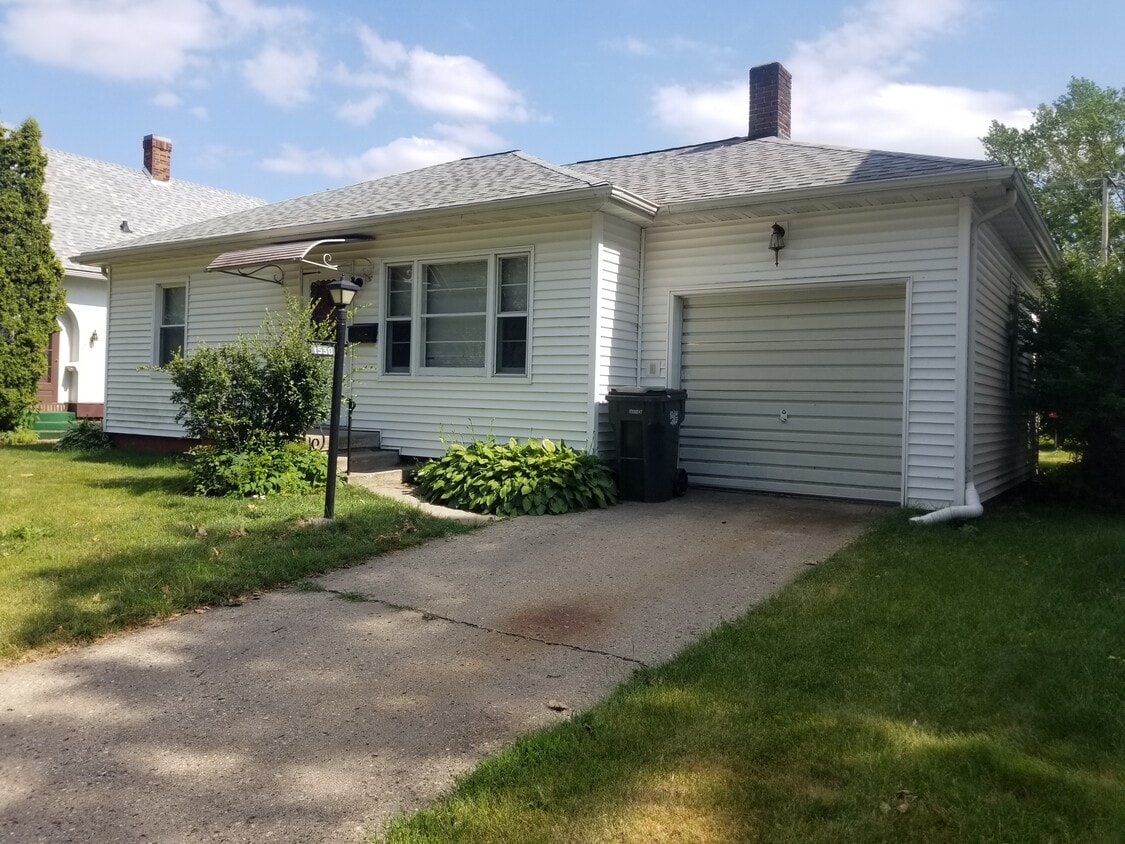Street view of house - 1530 2nd St