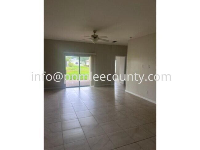 Foto del edificio - Fantastic 4 bedroom 2 bath 2 car garage home in Deep Creek