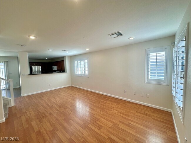 Foto del edificio - 9983 Alder Springs Ct