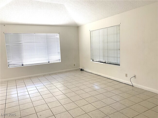 Foto del edificio - 1822 Avacado Ct