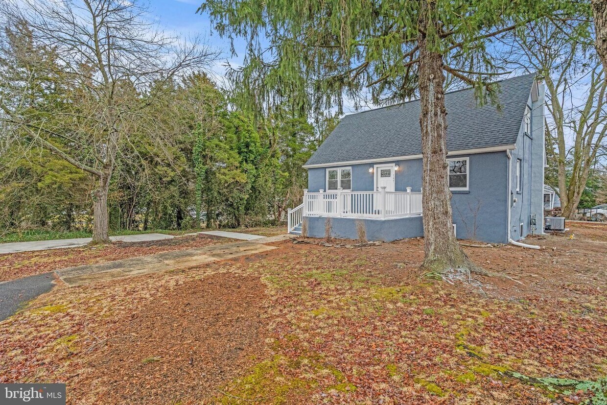 147 Garfield Ave, Gloucester Township, NJ 08012 House Rental in