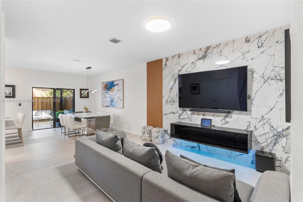 Primary Photo - 28742 SW 134th Ct