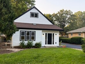 Building Photo - 337 Woodland Dr