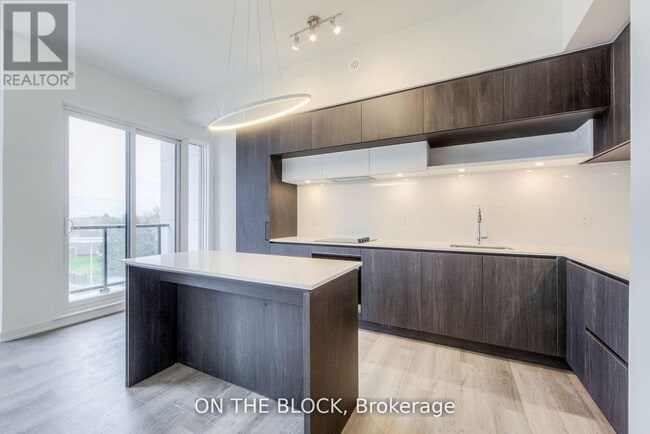 Building Photo - 15 David Eyer Rd