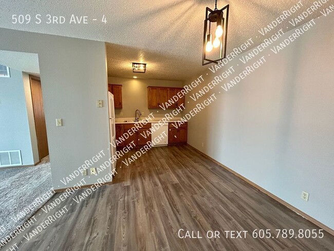 Building Photo - 2 Bedroom With FREE Garage & Large Deck!