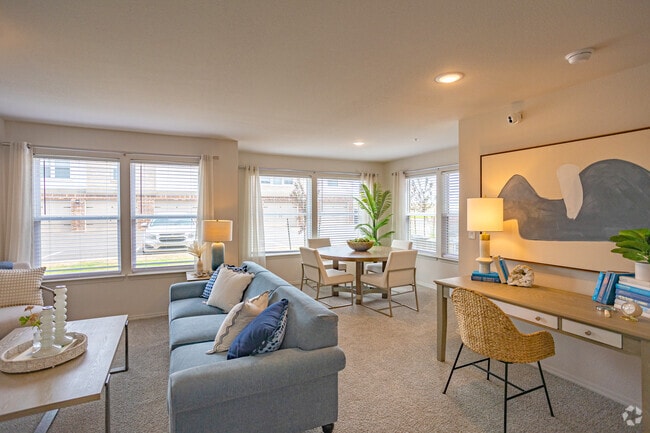 Interior Photo - The Ridge @ 66