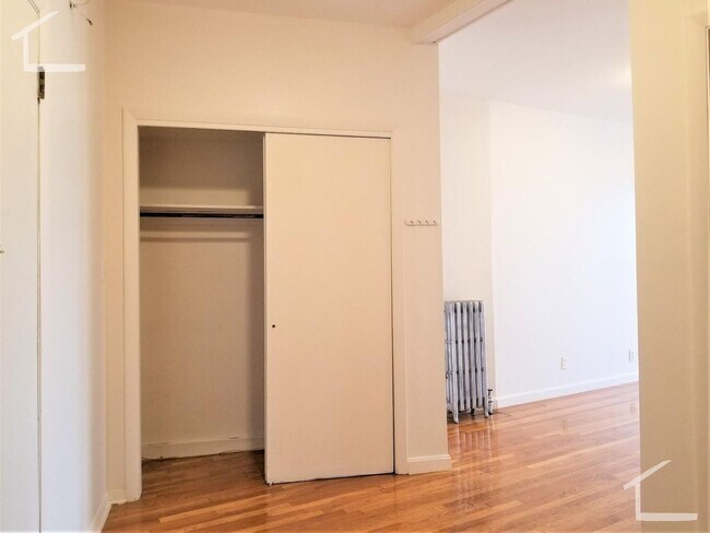 Building Photo - HOT ALLSTON LISTING!!!!