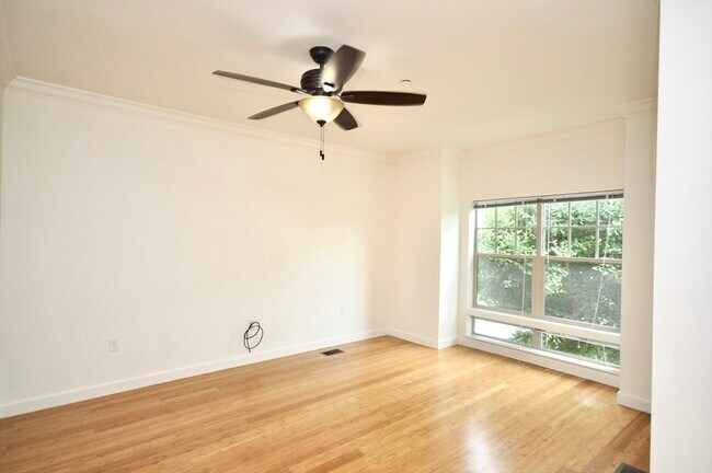 Building Photo - 2007 Symmes Cir