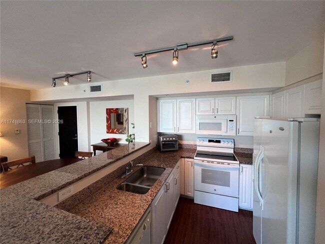 Foto del edificio - 90 Alton Rd