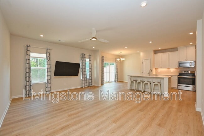 Building Photo - 1472 Carderock Springs Dr