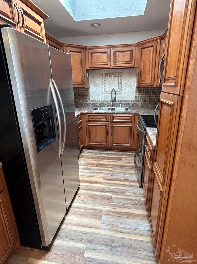 Building Photo - 2985 Pickford Pl